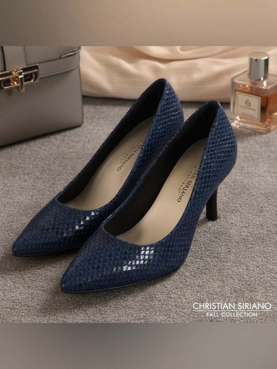 Christian Siriano Shoes - Christian Siriano Deep Navy Snake-Embossed Pointed Pumps || Size 5.5